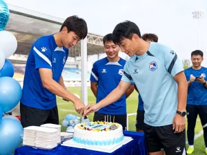 镇江百汇球员生日会现场如何，哪里能看到报道？